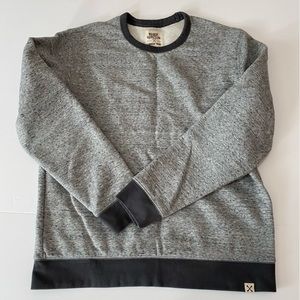 Lands’s End Blake Shelton serious men’s sweatshirt